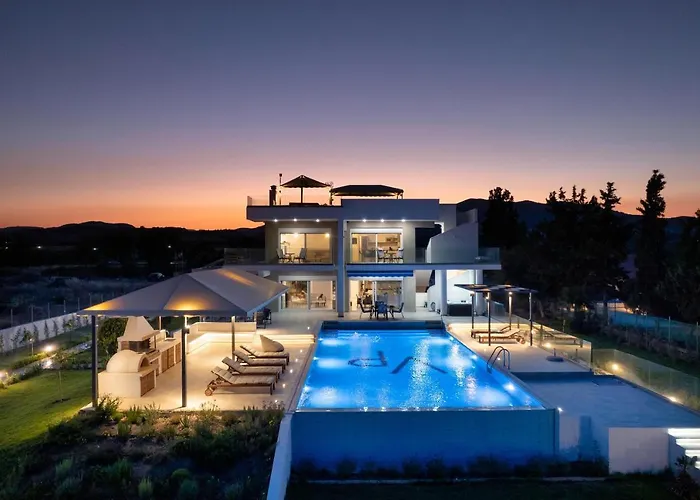 Villa Viviane Paulos Jenádi
