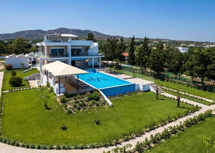 Viviane Paulos Villa Gennadi