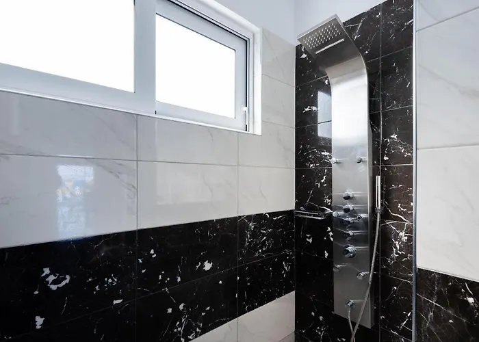 Villa Viviane Paulos *