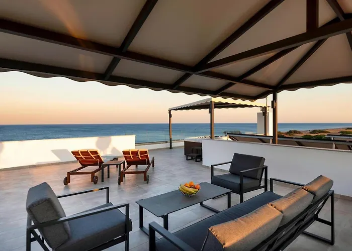 Villa Viviane Paulos Gennadi